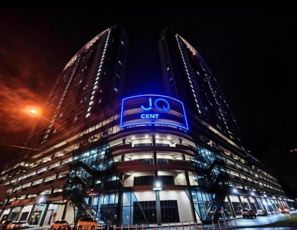 Botiza Suites At Jesselton Quay Kota Kinabalu Exterior foto